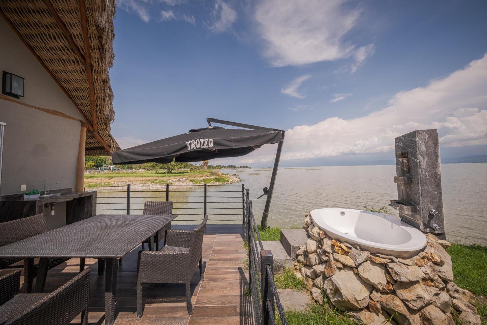 Nimue Marina Hotel 4*